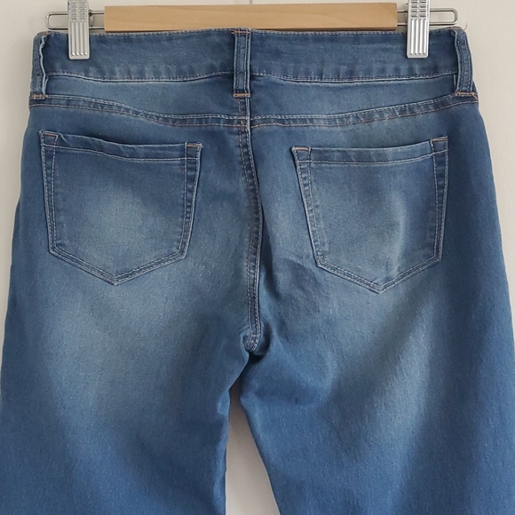 Refuge Women's Jeans - Picture 4 of 9